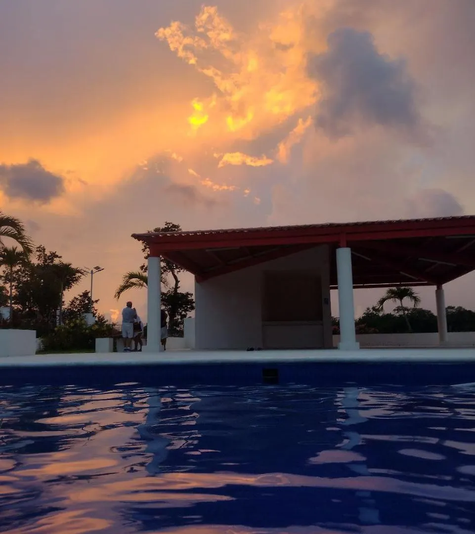 Apartamento Breezy & Cancunian Villa