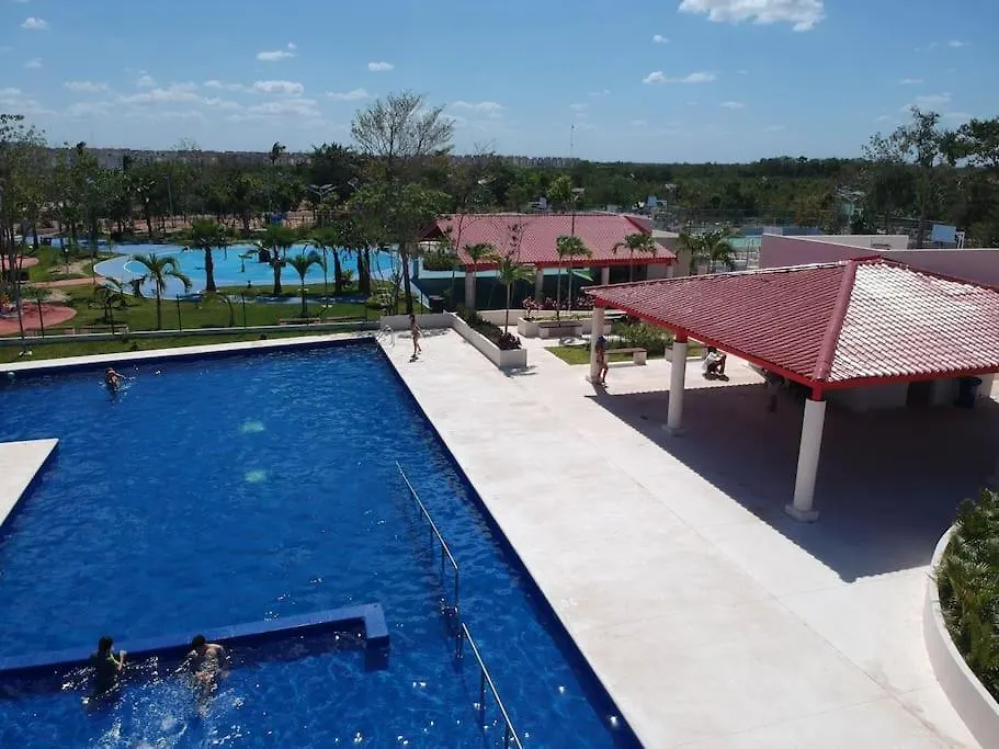 Breezy & Cancunian Villa location